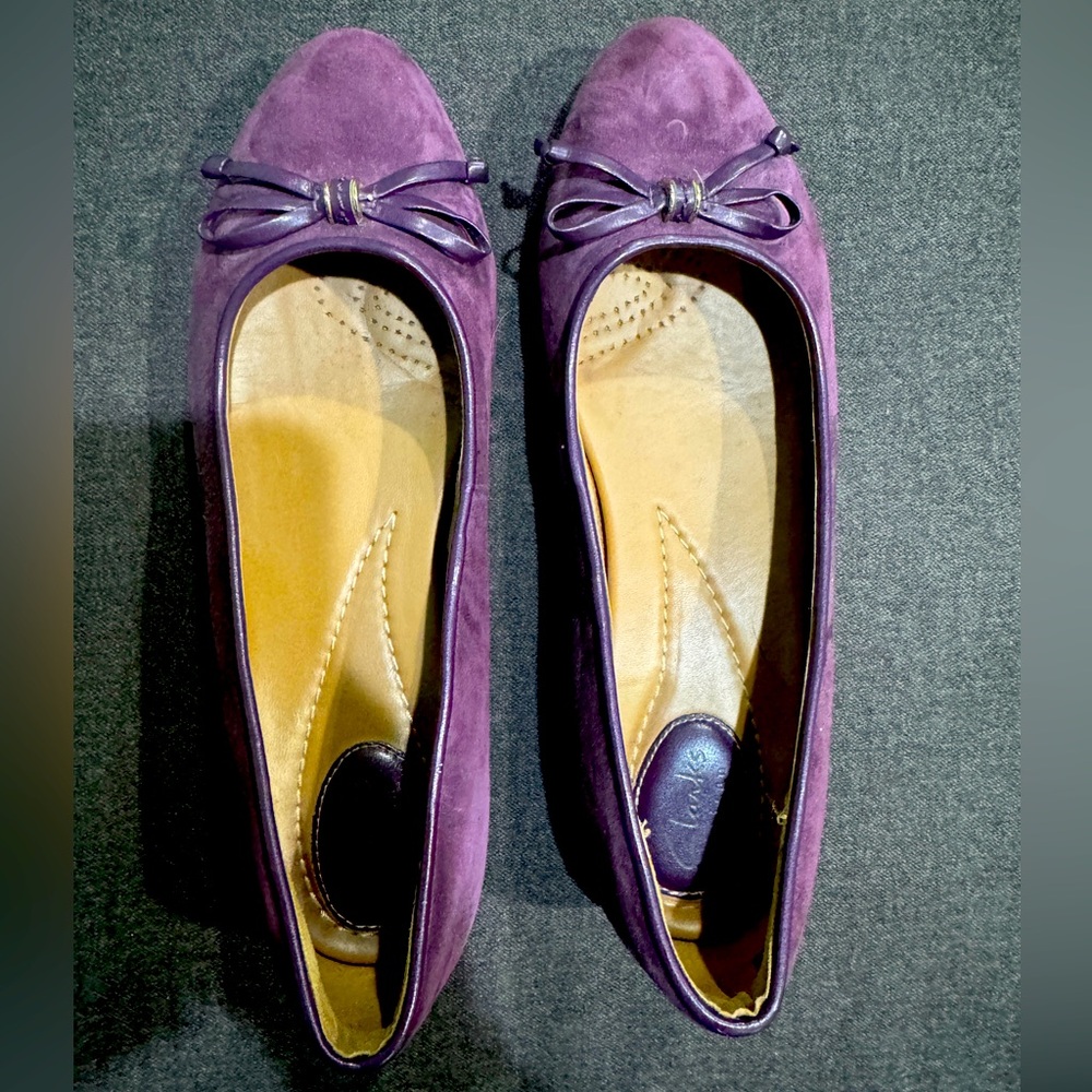 Clarks Artisan Rich purple suede flat